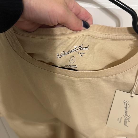 NWT Tan Cropped shirtt - Picture 3 of 4